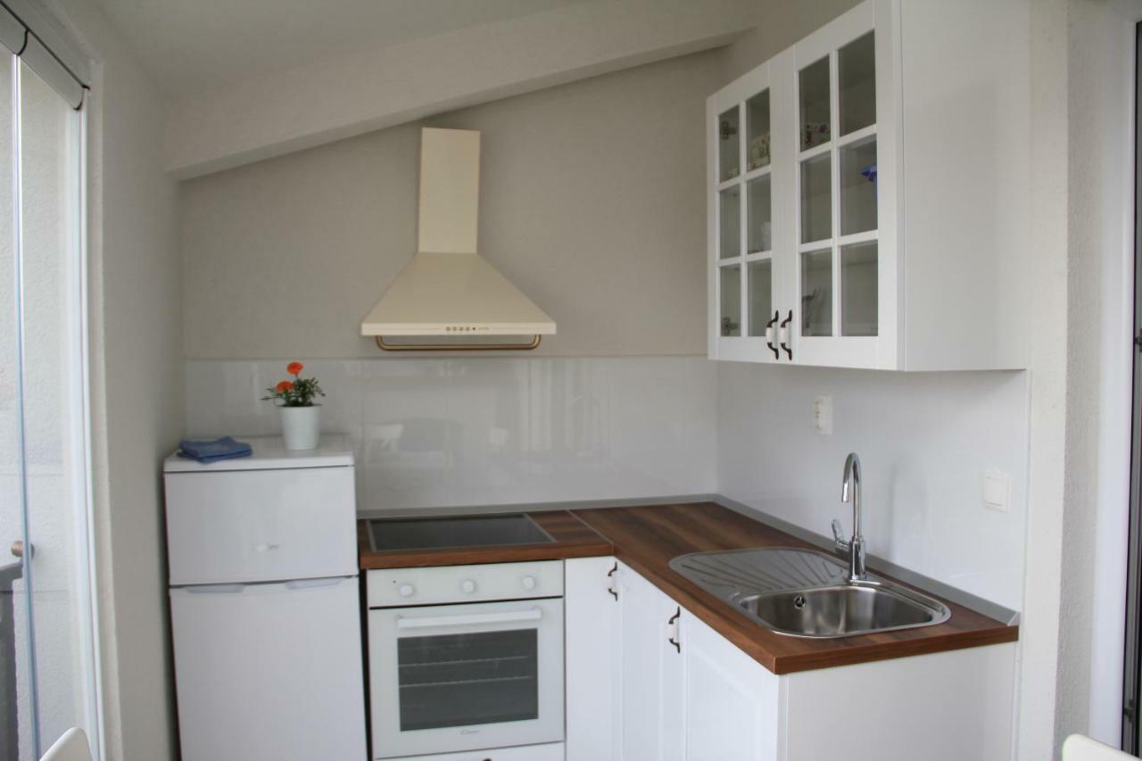 Apartments Adriona With Parking Makarska Exterior foto